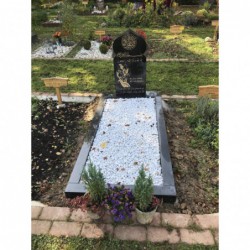 Einzelgräber 528 Modell