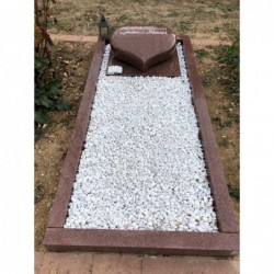 Liegende Gräber 517 Modell